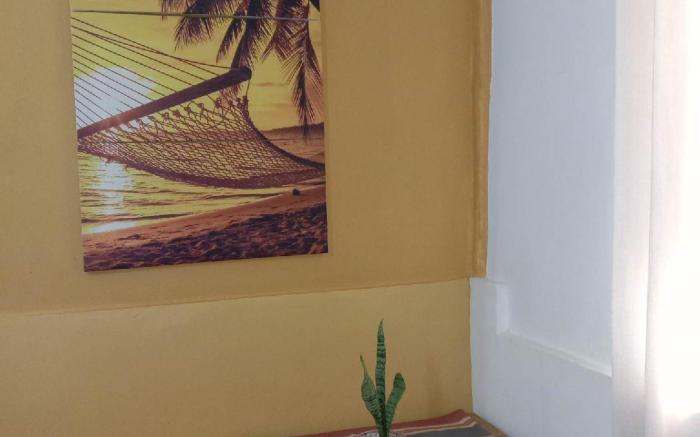 Batanags Beach Room for 6 with FREE WIFI