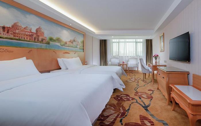 Vienna International Hotel Meizhou Dapu