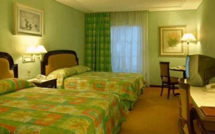 Royal Palm Plaza Resort