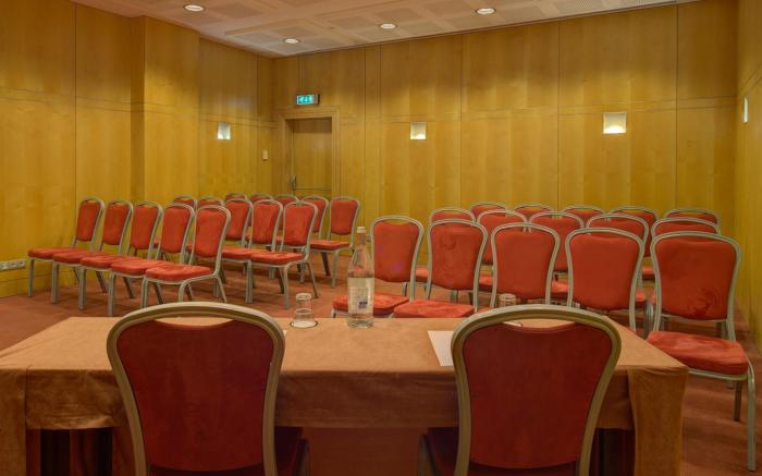 VIP Executive Entrecampos - Hotel & Conference