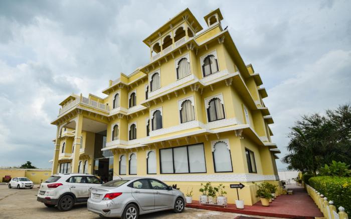 Palette - Anjushree Resorts Padmini Baug