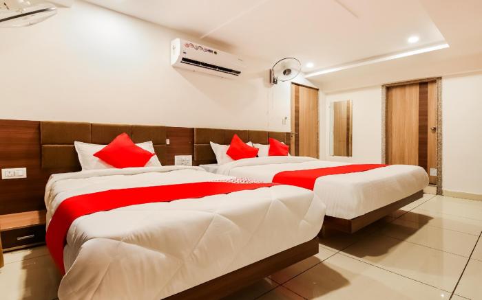 OYO 60873 Hotel Krishna Royal Residency