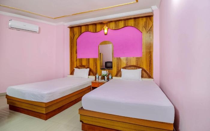 Hotel O C K International