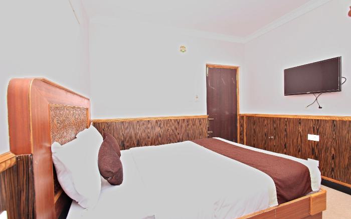 Flagship 75947 Hotel Rainforest Thalayathimund
