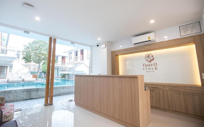 Four O'clock Hotel