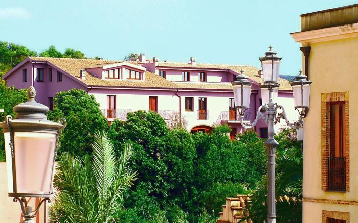 Residenza Locci - Rooms & Apartments