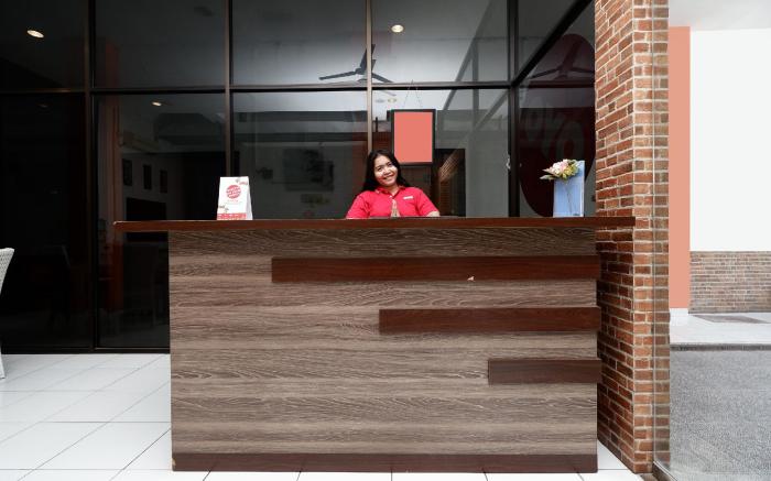 OYO 1251 Residence 8