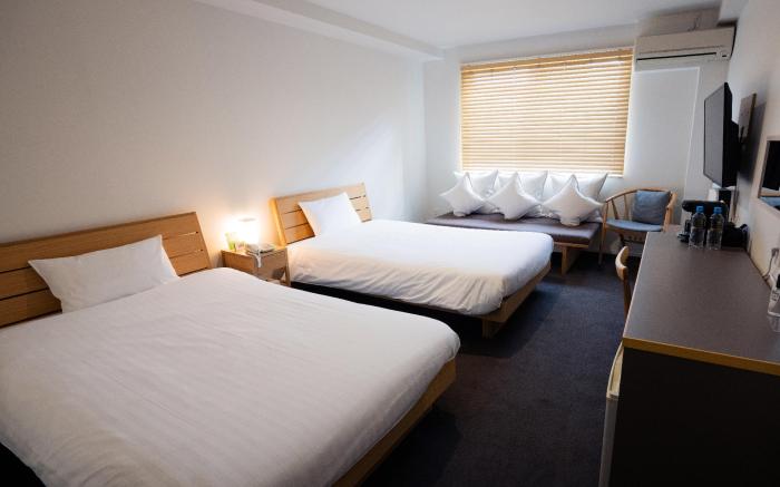 YOU STYLE HOTEL     MARINE