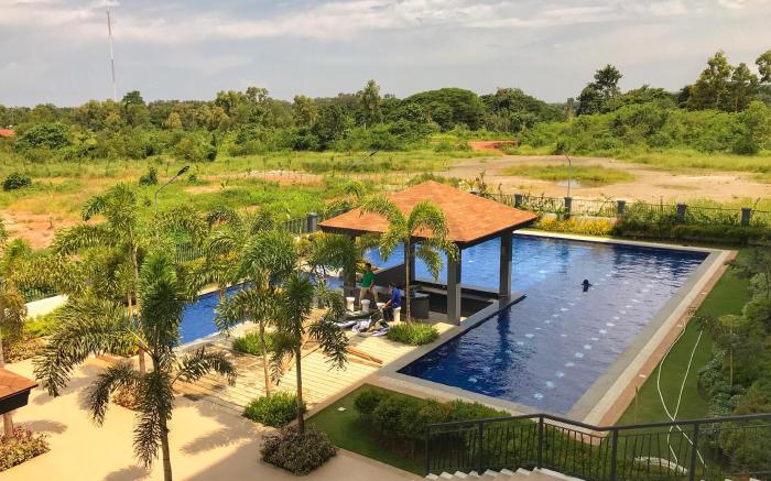 Crown Harbour Springs Managed By Enderun Hotels