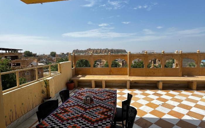 Golden Marigold Hotel