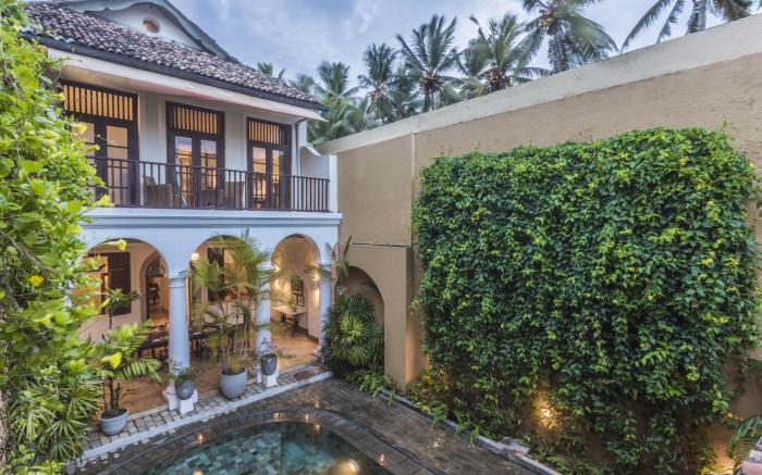 Thambili House by Edwards Collection