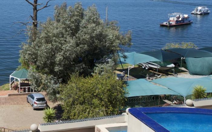 Kosmos Manor Guest House