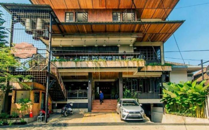 Triple Seven Bed & Breakfast