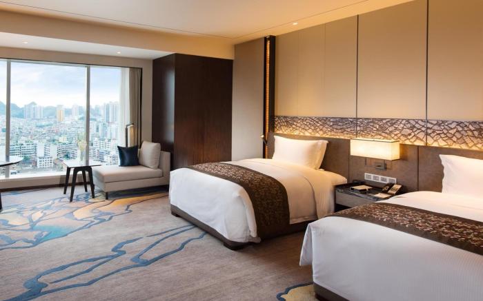 DoubleTree by Hilton Anshun
