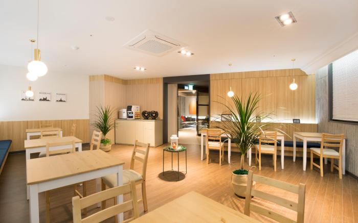Brown Dot Hotel Chungmugong