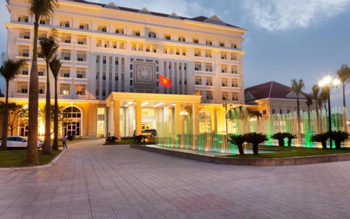 Ban Thach Riverside Hotel & Resort