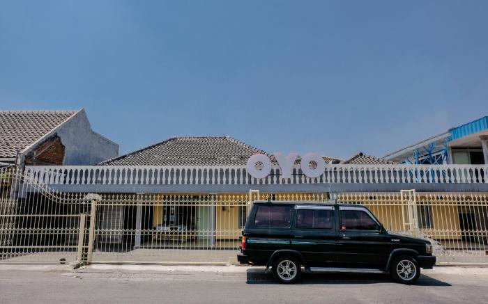 OYO 1289 Cbr Residence