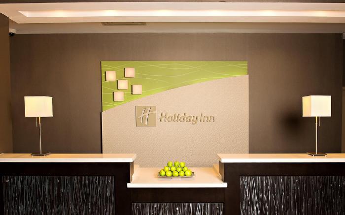 Holiday Inn & Suites Mississauga West / Meadowvale By IHG