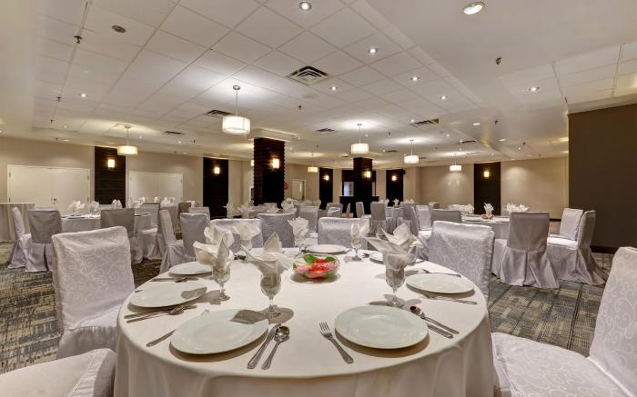 Four Points by Sheraton Toronto Mississauga