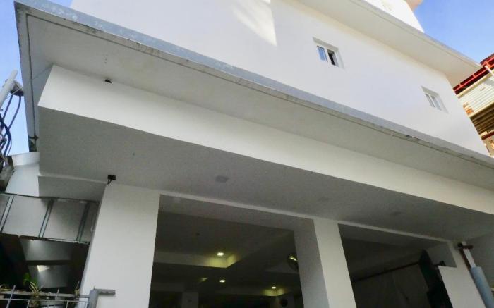 Deluxe Ensuite by Mirage Suites Hotel