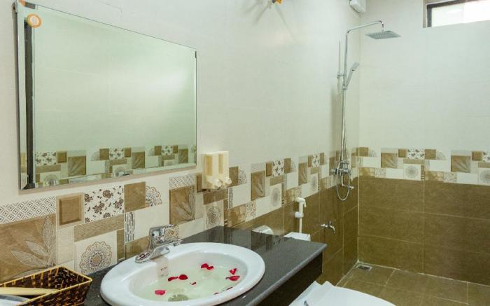 superior room with lake & mountain in front, 2paxs