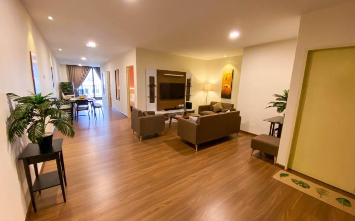 The Waterfront Apartments B102