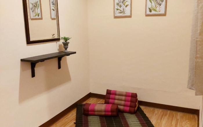 Real Bangkok Guesthouse.#1 Live like a real local.