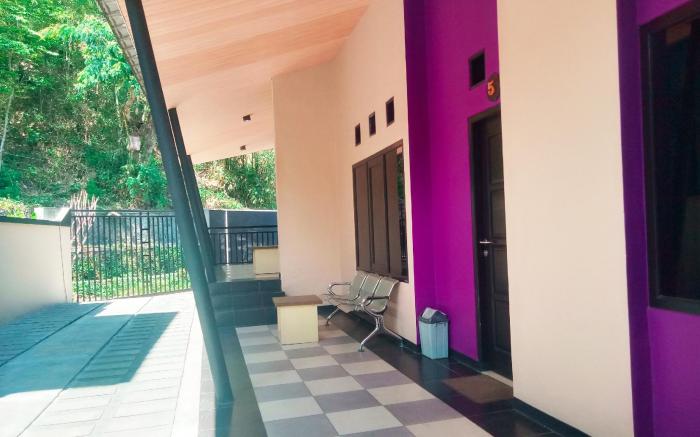 Villa Graha Nisrina 04