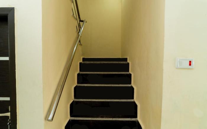Hotel Chahal Residency