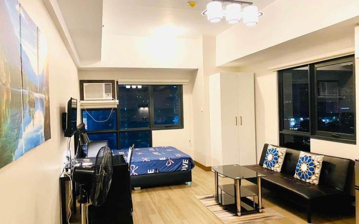 Secret Paradise in Cubao (Dream Lovers' Suite)