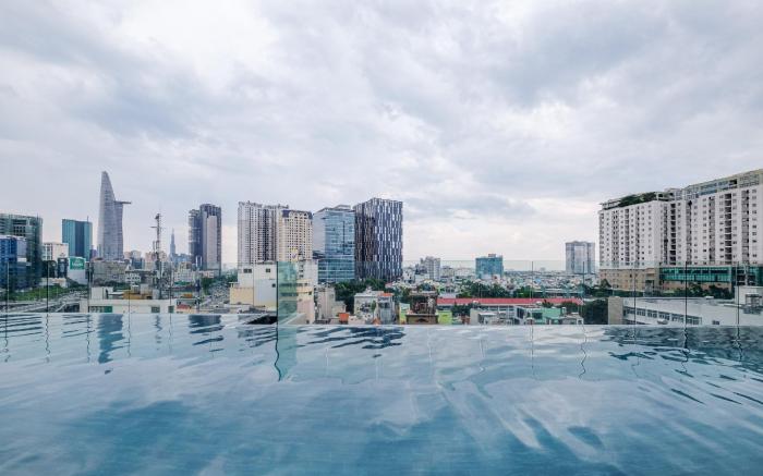 BIG 3BR APT,  City  Riverview, Free Pool