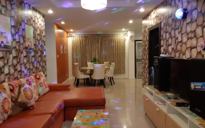 Tamarind Pool Villa Huahin 3 Bedroom 12-15 People