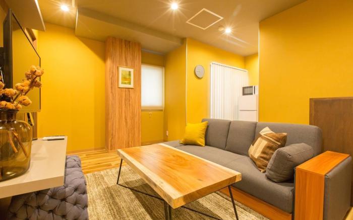 Best location of Namba/Dotonbori, 2BR for 7 pax