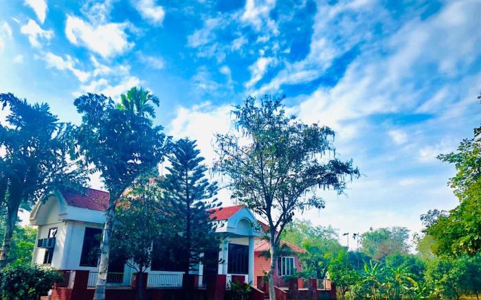 3BHK Farmhouse in Gurugram by MapMyRoom