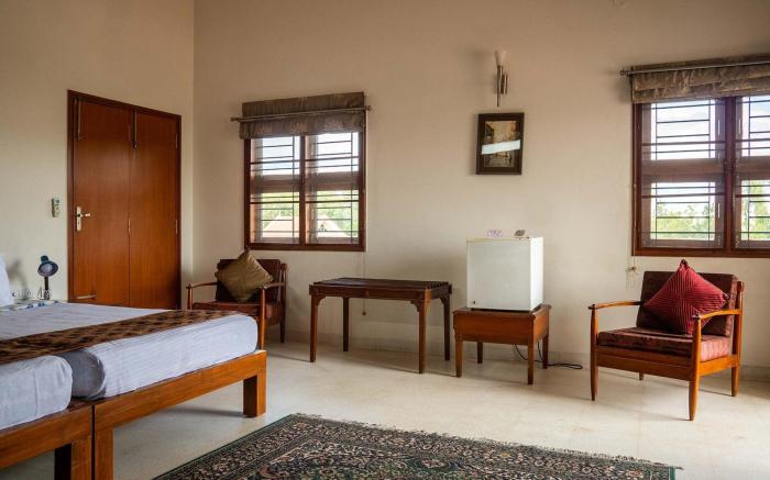 StayVista at Firefly Homestay with Pvt Pool & Terrace Access