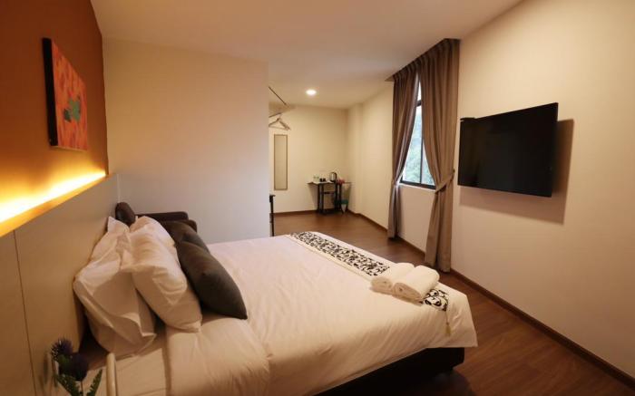 The Waterfront Apartments C303