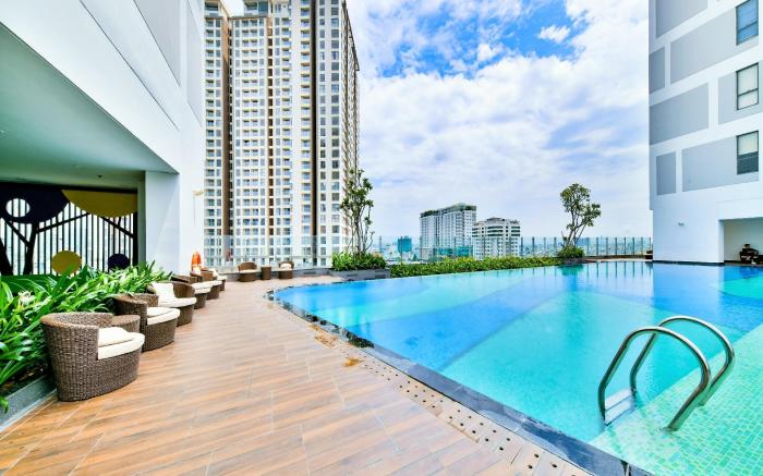 MODERN CITY APART-FREE Pool,Gym&5Min To EveryWhere