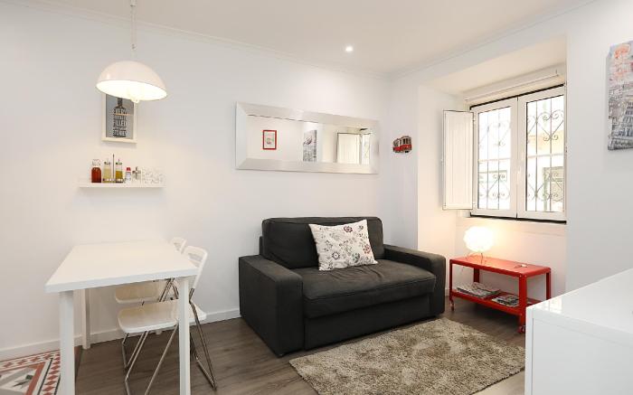 PS LISBON FLATS-Av Liberdade V - Clean&Safe Stamp