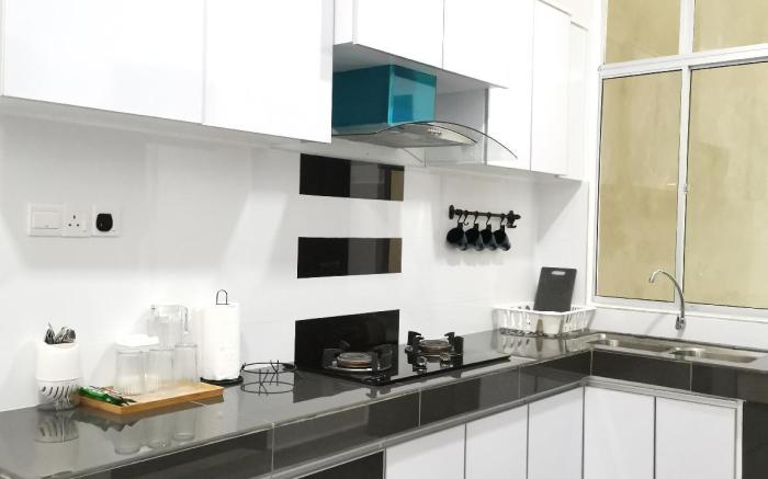 Callalily Terengganu homestay Tok Jembal Beach