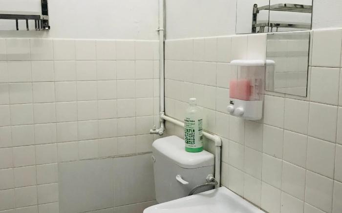 CLASSIC TRIPLE ROOM WITH SHARED BATHROOMS 