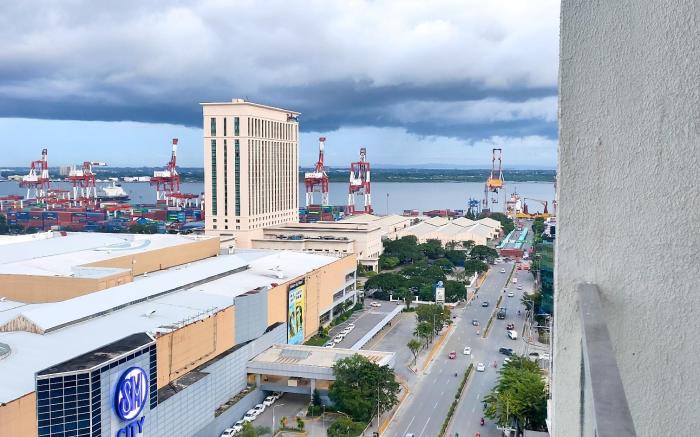 New Sunvida Best Views  & Balcony  Across SM Mall 