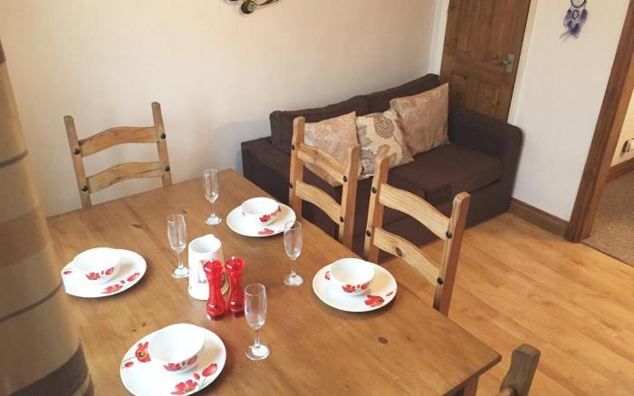 Budget Accommodation Min from M1/ 31  Free Parking