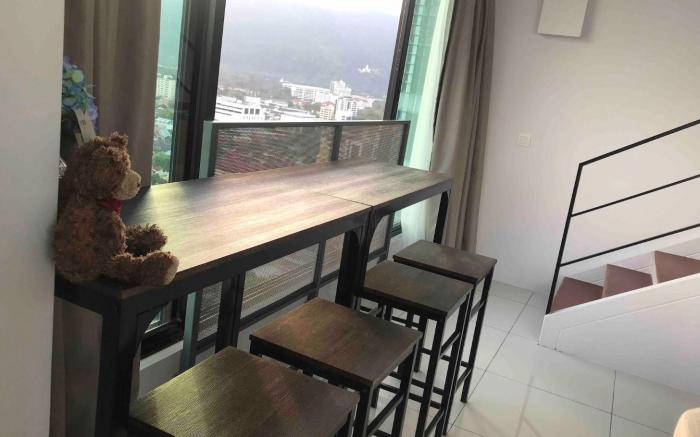 SUNRISE  Gurney Seaview Luxury Duplex, Georgetown