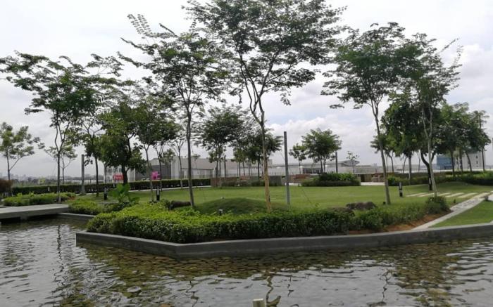3@Comfy Trefoil Setia City 2pax@1min to City Mall
