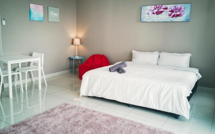 Machome GuestHome Projector Room I