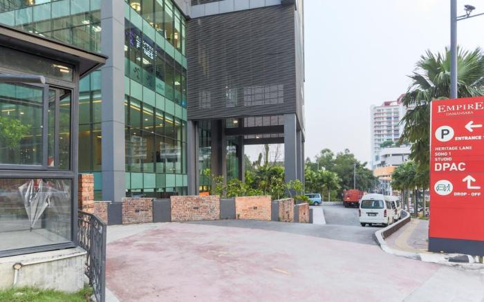 Seven Studio 1 @ Empire Damansara - Netflix & WiFi