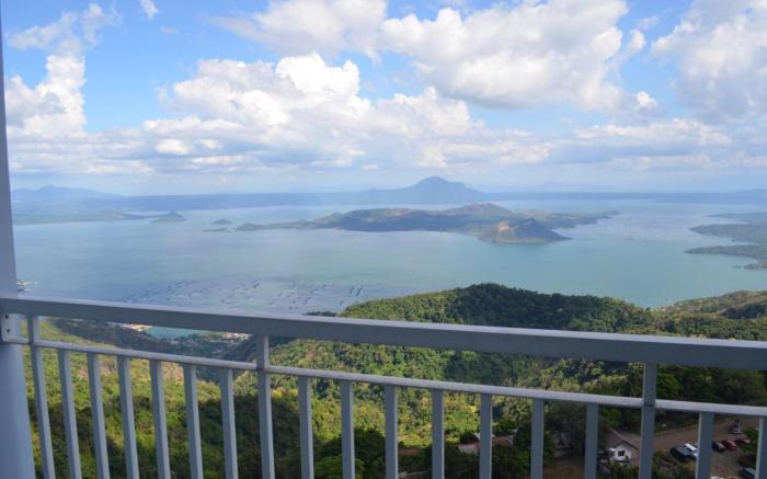 Breathtaking View of Taal Volcano / Lake