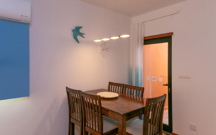 A24 - LuzBay Beach Apartment