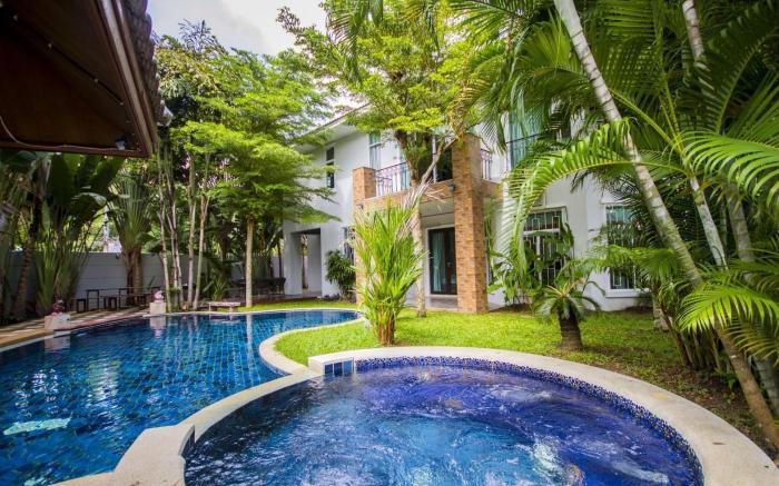 Tawan villa 7 BR with privater pool