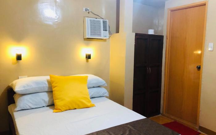 Seaview Beach Resort - Poolside Balcony Room